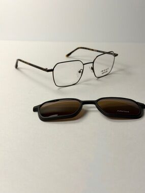 West WV 334 C.3 Brown Polarized Clip On Eyeglasses